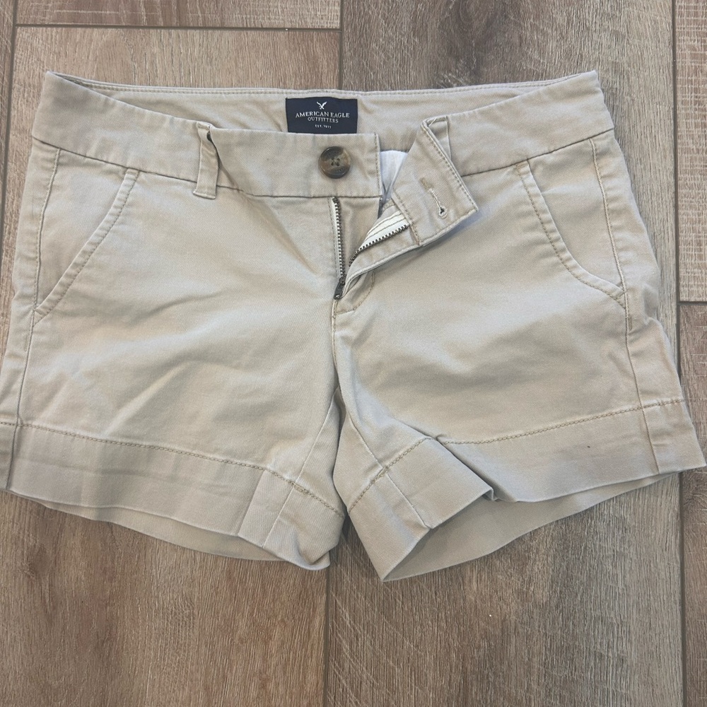American Eagle Outfitters Women's Beige Cargo Shorts
